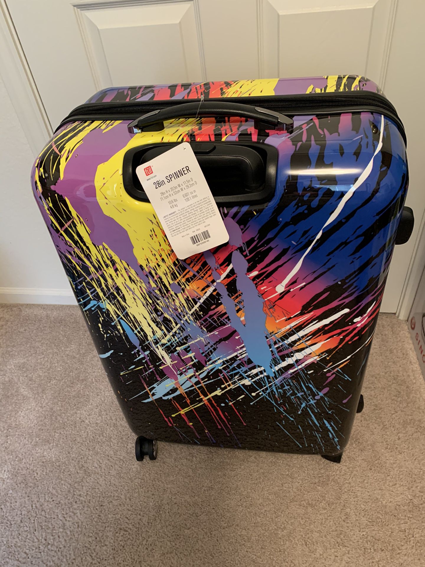 28” spinner suitcase