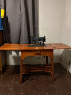 Kenmore Deluxe Rotary sewing machine