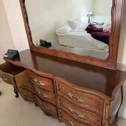 1960s Thomasville 9 Drawer Dresser and Mirror 