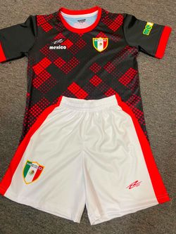 Uniforme para niño y adulto