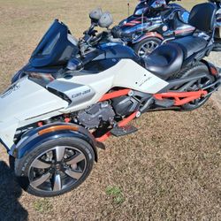 Can Am Spider 2015, Low Miles 15,000