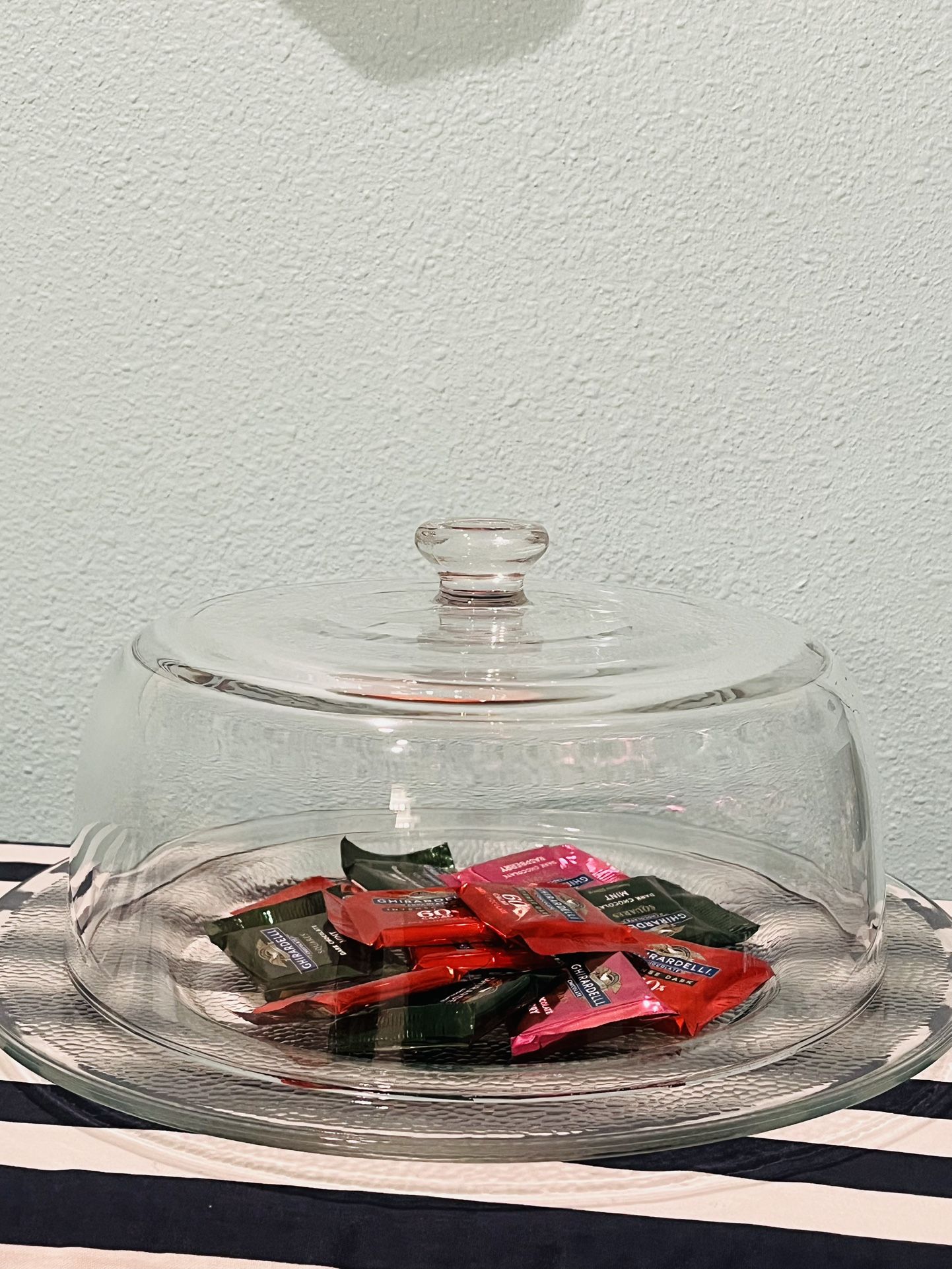 Glass Cake Dome