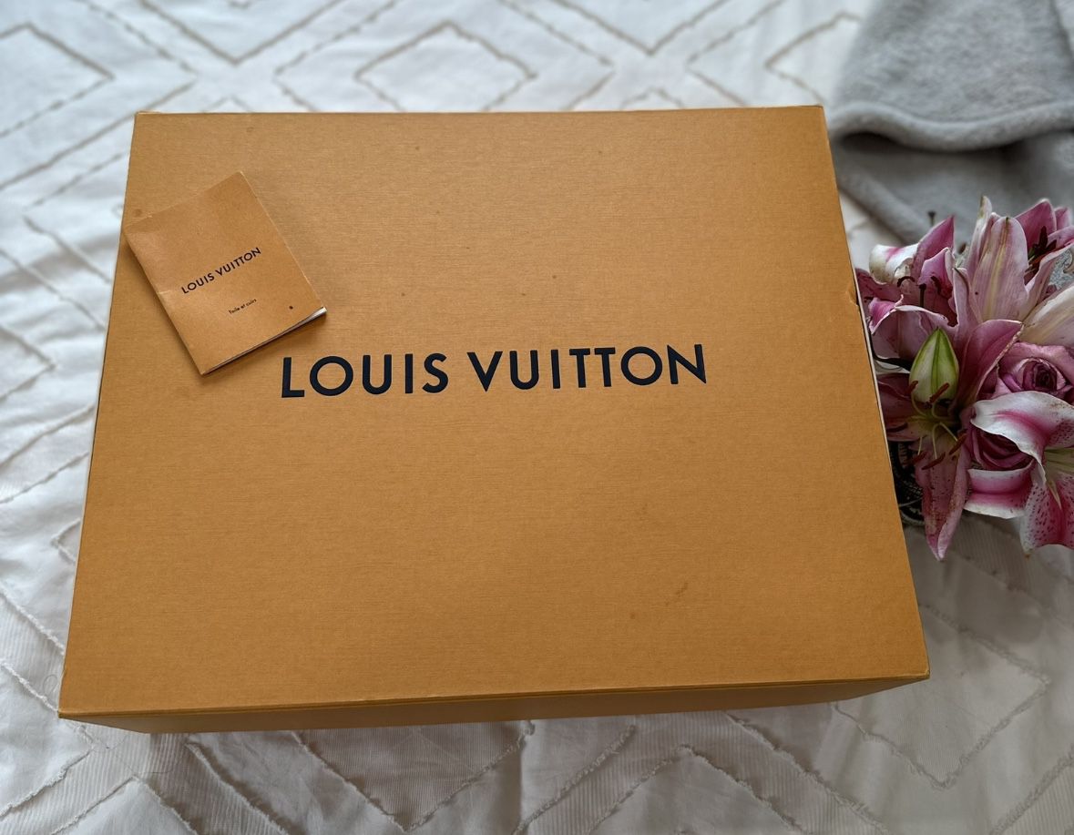 Louis Vuitton Monogram Flower Tote Black – DAC