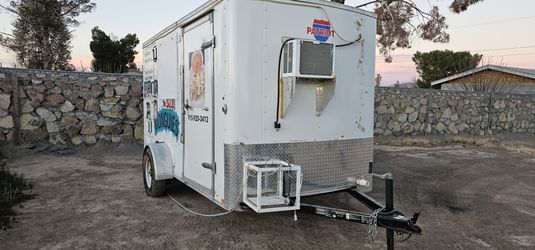 Food Trailer 