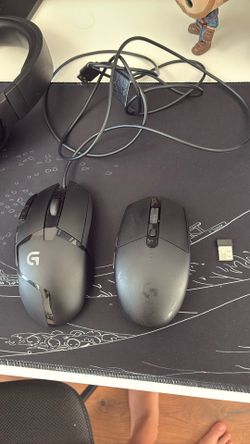 Logitech g305 and Logitech g402 Hyperion Fury