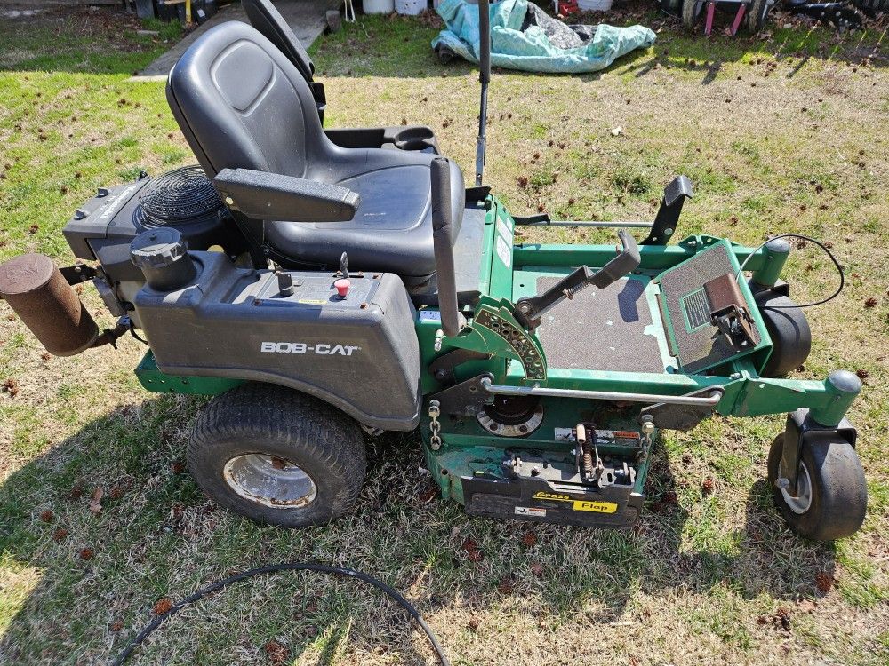 Fastcat Bobcat Zero-turn Commercial Lawn Mower
