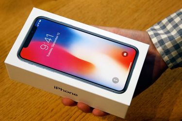 iPhone X (Read Description)