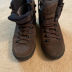 Vasque Brown  Hiking Boots - Men’s Size 7.5