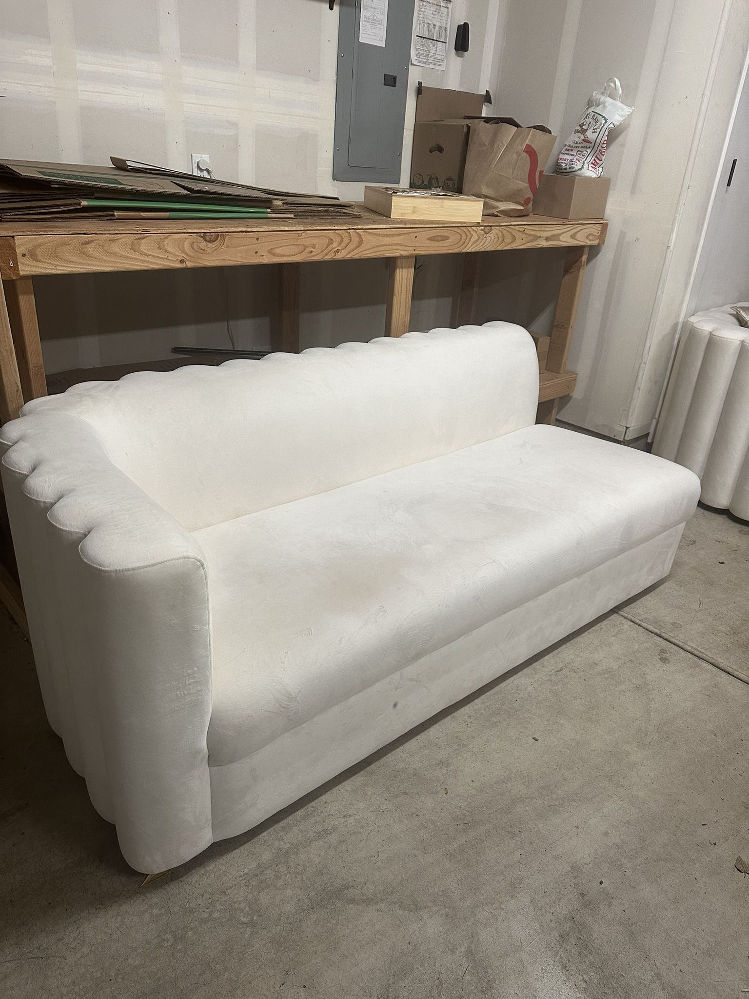 Sectional Couches 