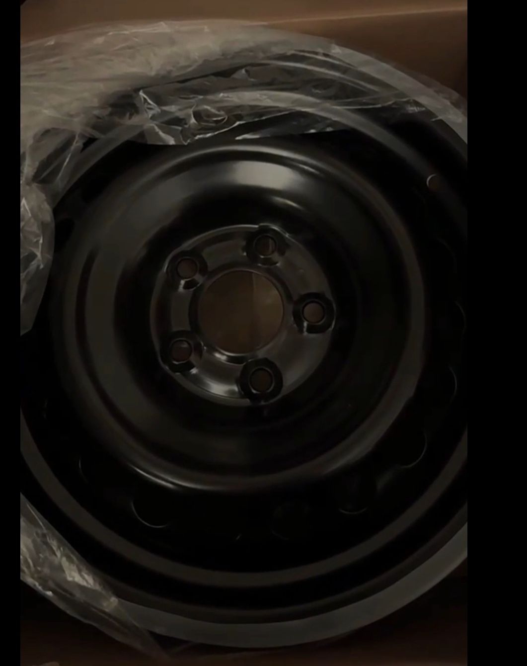 Brand New 5 Lug Rim 16x6.5 20inch Rnd Rim
