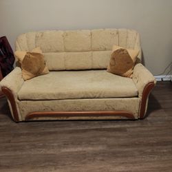 Sofa And Chairs 