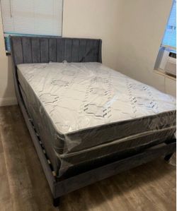 NEW MATTRESS FULL SIZE PLUSH WITH BOX SPRING