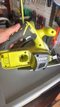 Ryobi Cordless  5 1/2” Saw