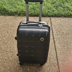 Carry On Suitcase (Hard Cover)