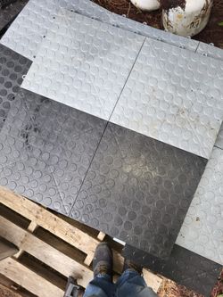 Garage Flooring “Racedeck” Brand, 400 SF