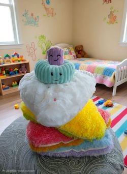 Giggles Gigglescape 13" stackable Plush Cake