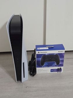 PS5 disc edition with new controller
