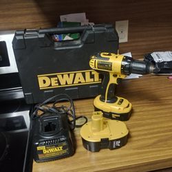 18V Dewalt Drill with Two batterys. and charger