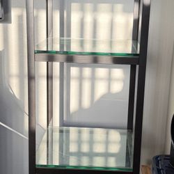 Glass and metal display shelving eterge