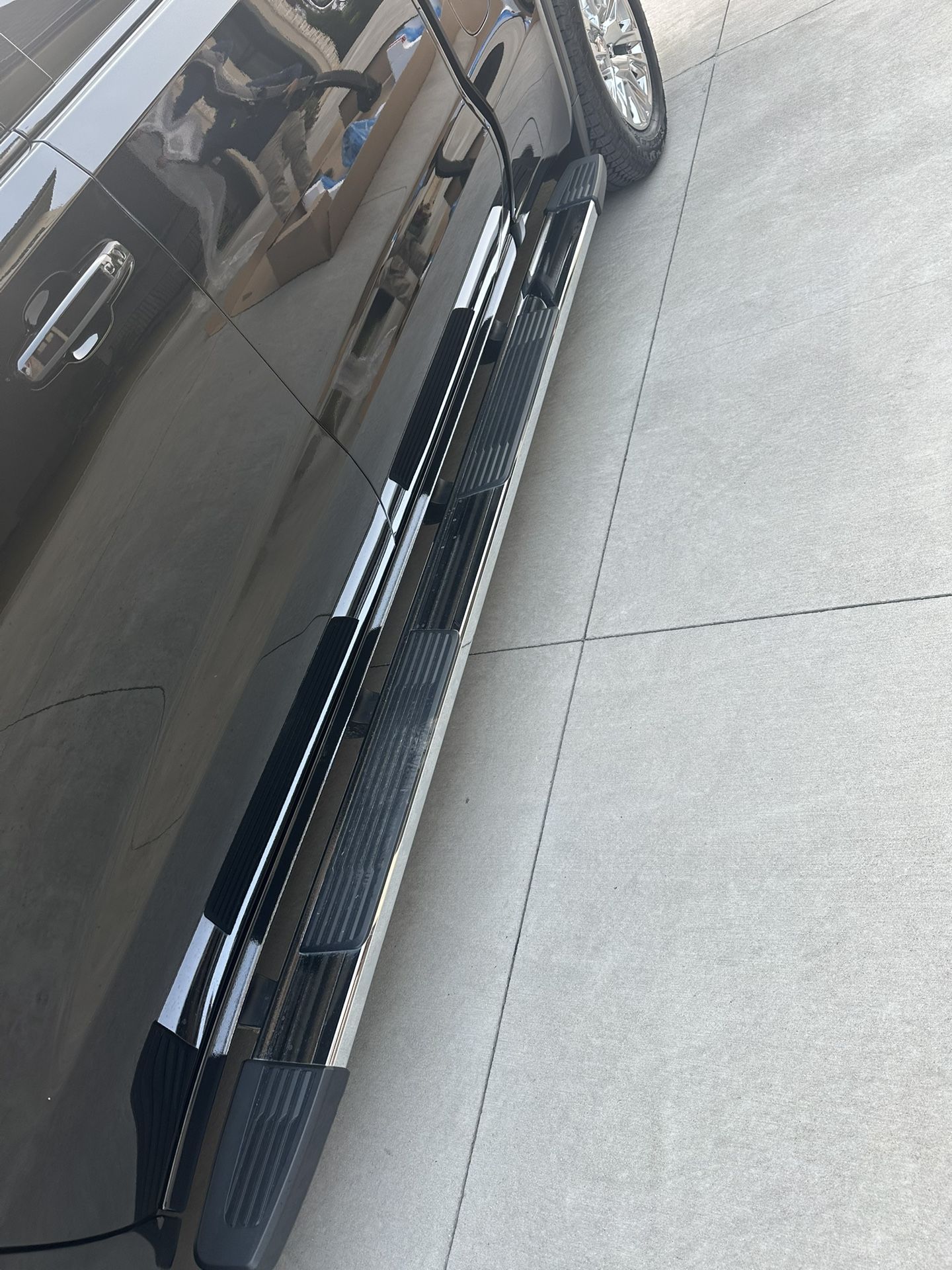 2025 GMC Sierra 1500 Denali Chrome Step Bars