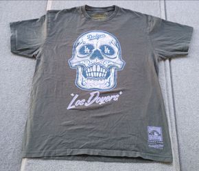 Los Angeles Dodgers skull t-shirt extra large