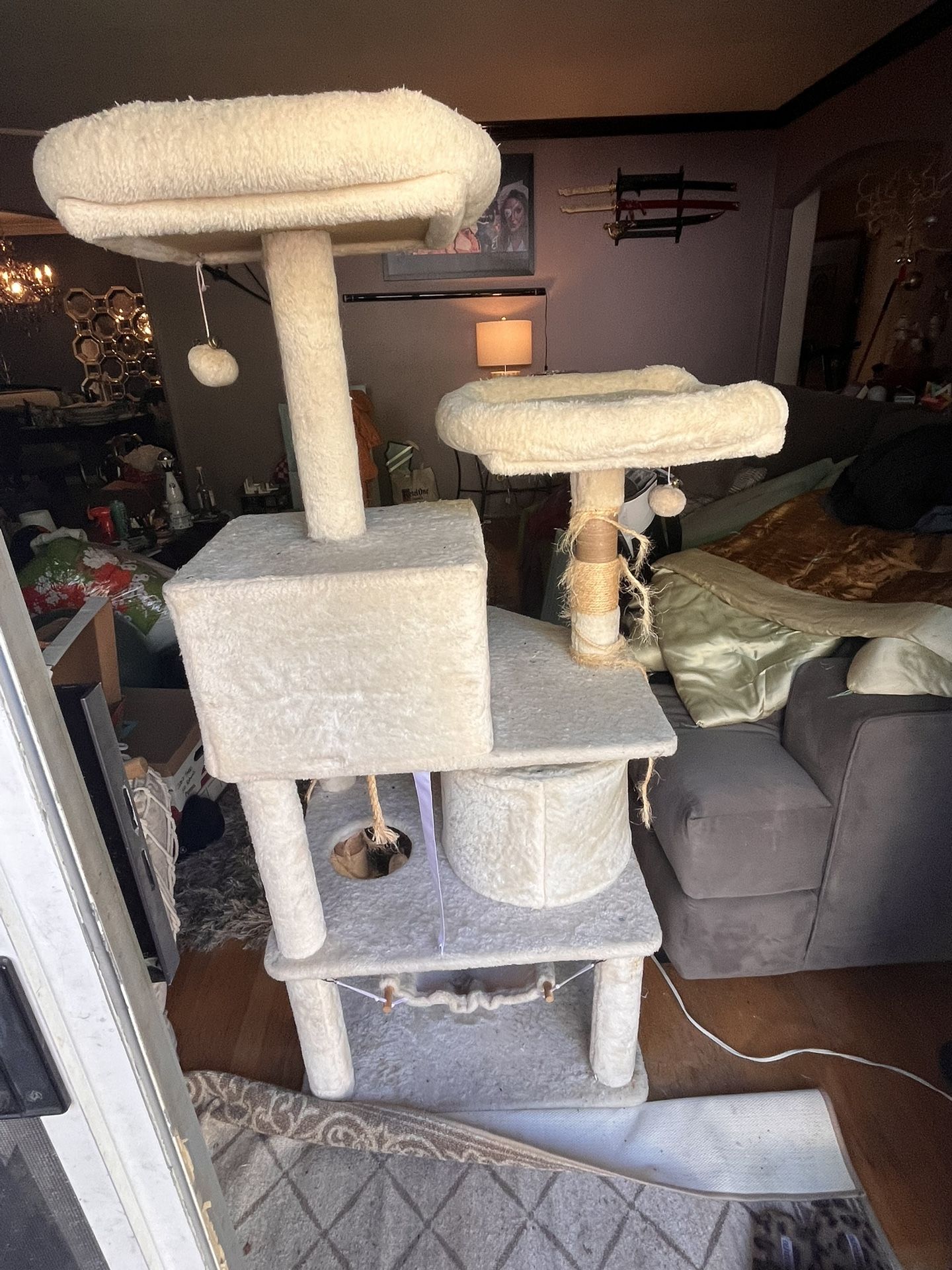 Cat Tree, Tall, Ivory - Used