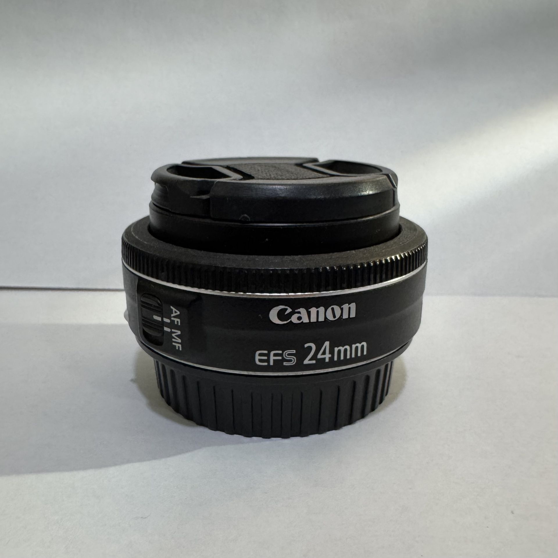 Canon EF-S 24mm f/2.8 STM