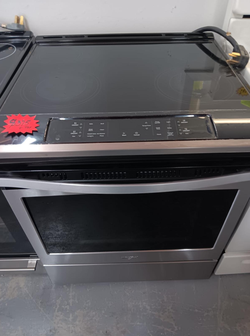 Whirlpool Slide‑In Electric Range – Stainless, Glass Top, Self Clean