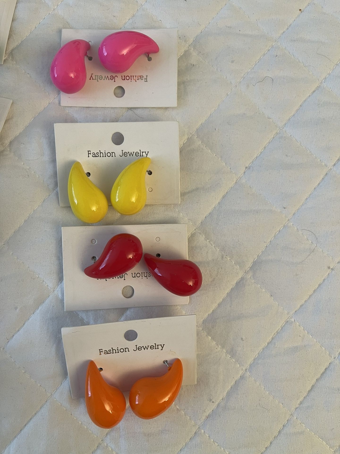 4 Color Earings