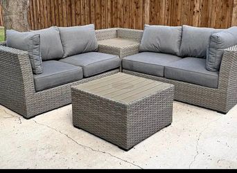 Outdoor patio set