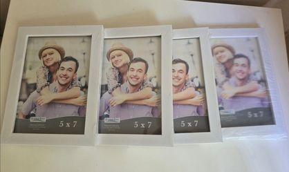 Icona Bay Impressia Collection 5x7 White Picture Frames, set of 4