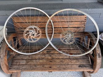 26” DT Swiss Hugi Hubs with sun rims mountain bike wheels