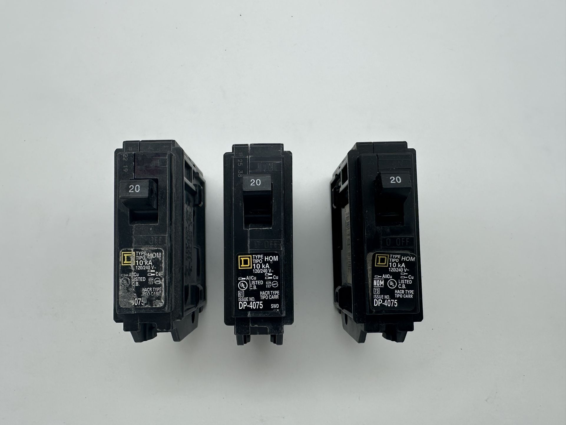 LOT OF 3* Square D Circuit Breaker DP-4075