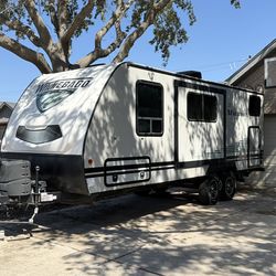 2020 Winnebago 2306BHS