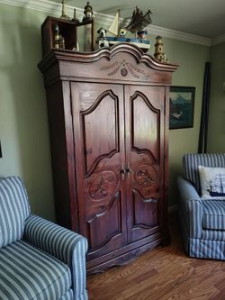 Wooden cabinet