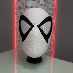 Anti-Venom Spider-Man Mask Display – White Collector Piece