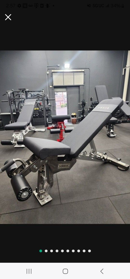 🔻 HEAVY DUTY COMMERCIAL GRADE SUPER SOLID ADJUSTABLE BENCH THAT CAN INCLINE, DECLINE, FLAT AND MILITARY PRESS WITH WHEELS AND LEG PADS ( BRAND NEW )