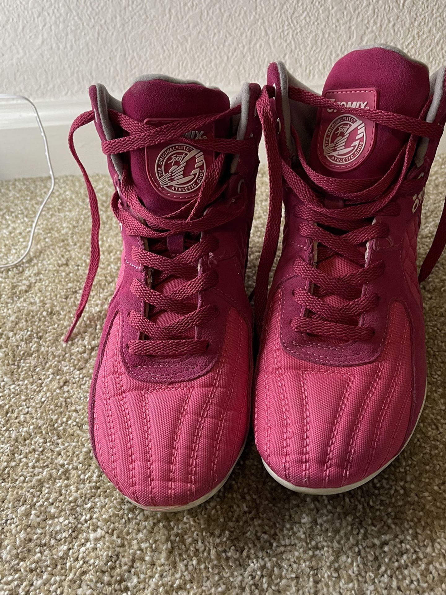 Otomix Woman’s Weight Lifting Shoes