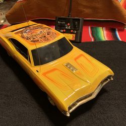 LOWRIDER CAR WITH CONTROL