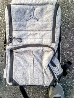 Nice  deluxe air Jordan backpack grey/black