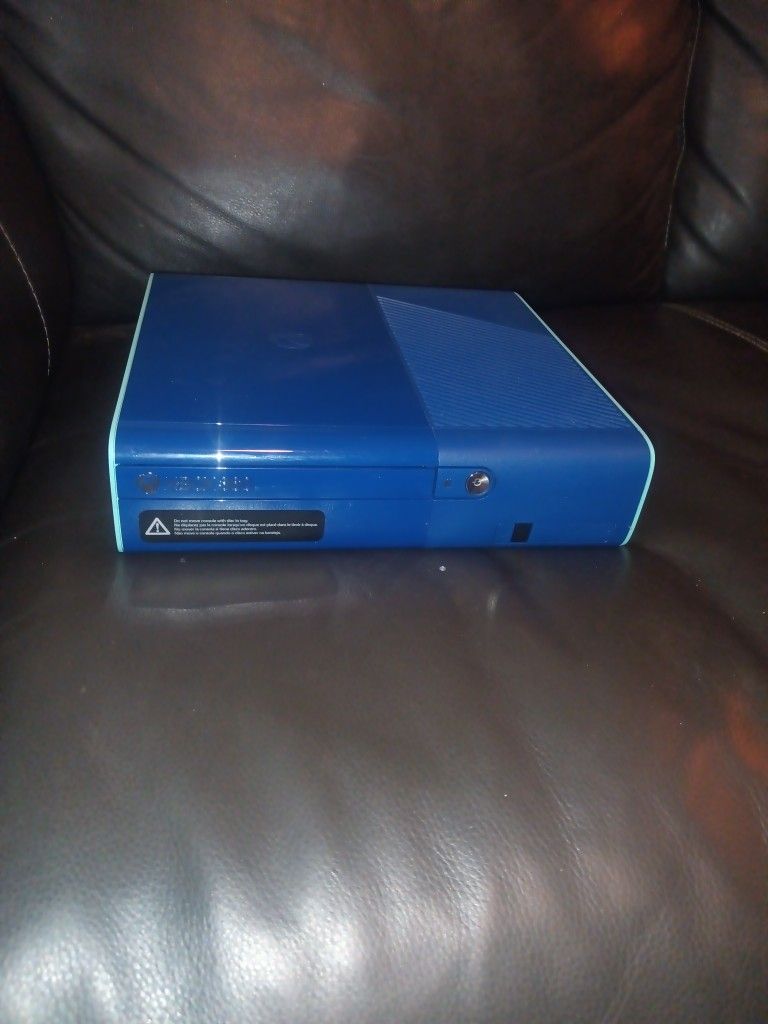 Xbox 360 E Console