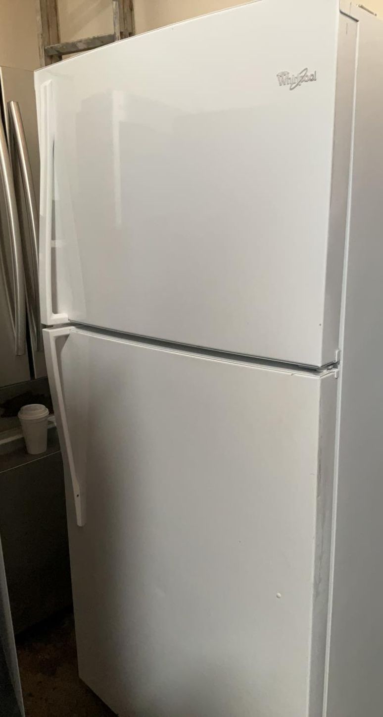 Whirlpool Top Mount White Refrigerator