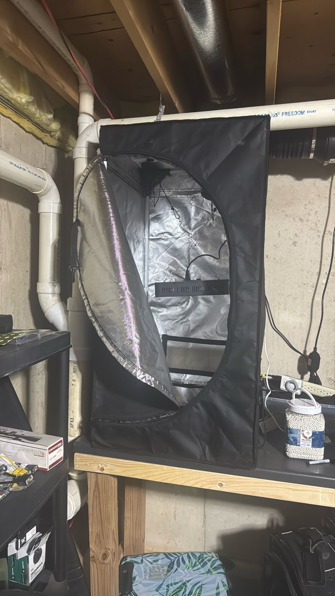 Grow Tent With Carbon Filter, Light And Fan