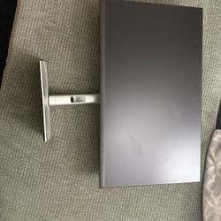 Dell 27” Monitor w/ USB Hub – HDMI & DisplayPort