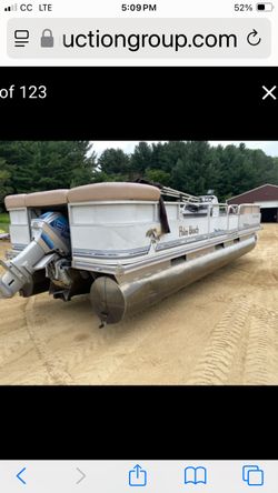 Pontoon Boat