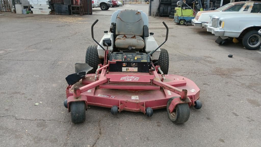72” EXMARK riding mower 31 horse power liquid cooled engine 2724 hours lazer xp