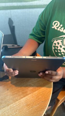 Apple iPad Air 5th generation