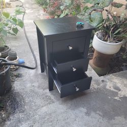 Black 3 Drawer Nightstand 