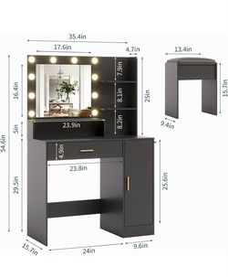 Makeup vanity