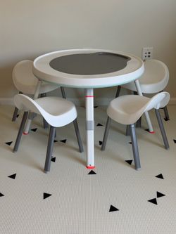 Skip Hop Explore & More Activity Center / Play Table